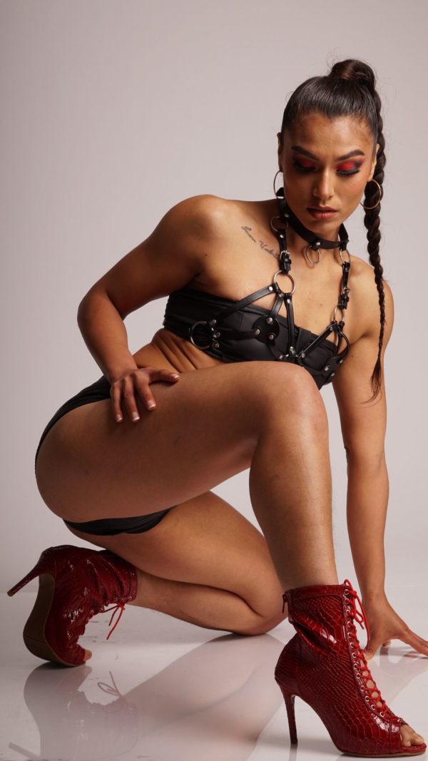 KAROL G Heels - Imagen 2